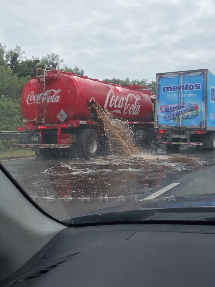 Coca-Cola and Mentos Highway Chain Reaction